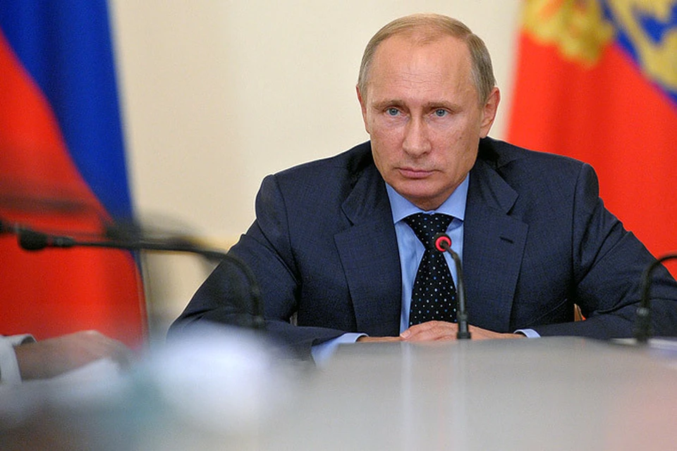 Владимир Путин на совещании 13 октября в Ново-Огарево.