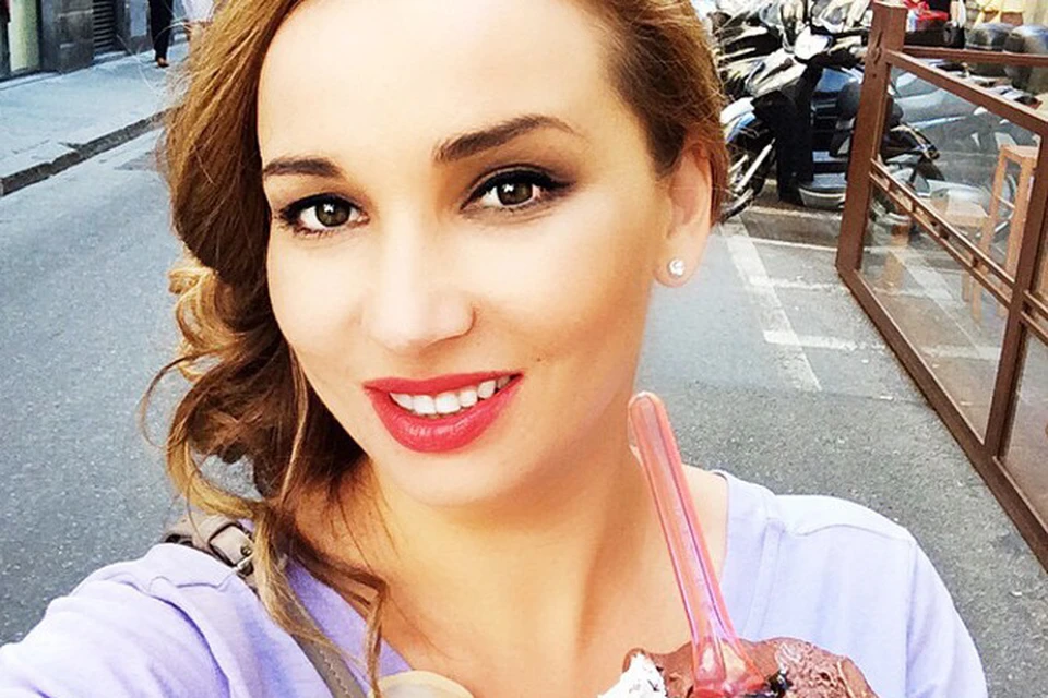 Анфисе Чеховой проидется распрощаться с мороженым и перейти на здоровое питание. Фото: Instagram.