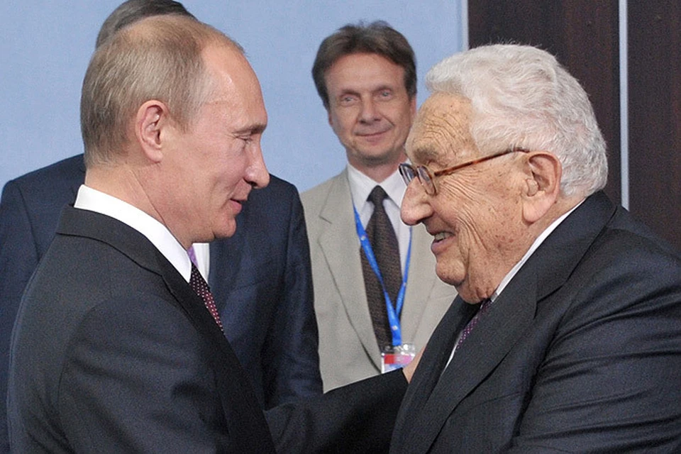 Встреча Владимира Путина и Генри Киссинджера в июле 2012 г.