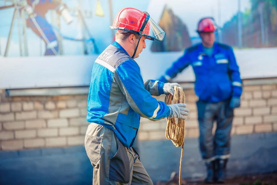 Моу сош 14 филиал равнинный. Оперативный персонал. Рамешковский рэс. Мастера рэс. Ограничение электроэнергии.