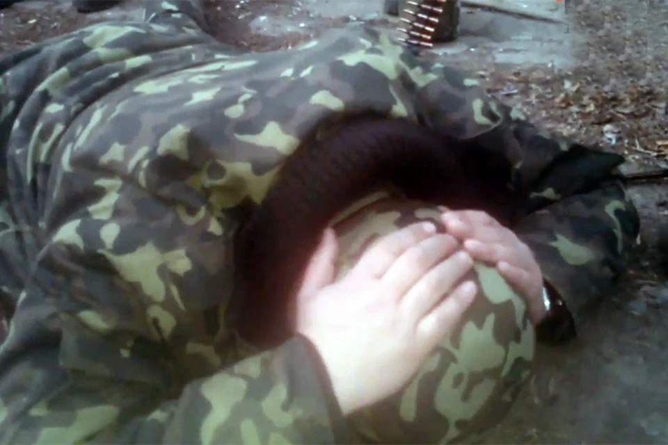 Бойцы Донецкой народной республики захватили под Дебальцево разведгруппу, в которой оказался майор Вооруженных сил Украины