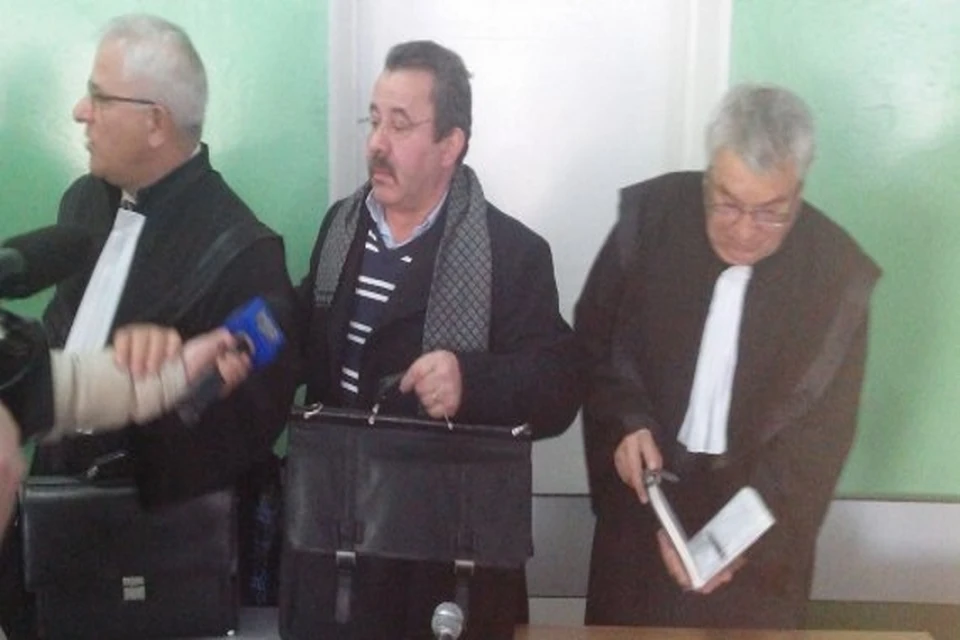 Георгию Крецу (в центре) грозит четыре года лишения свободы (Фото - newsmaker.md)