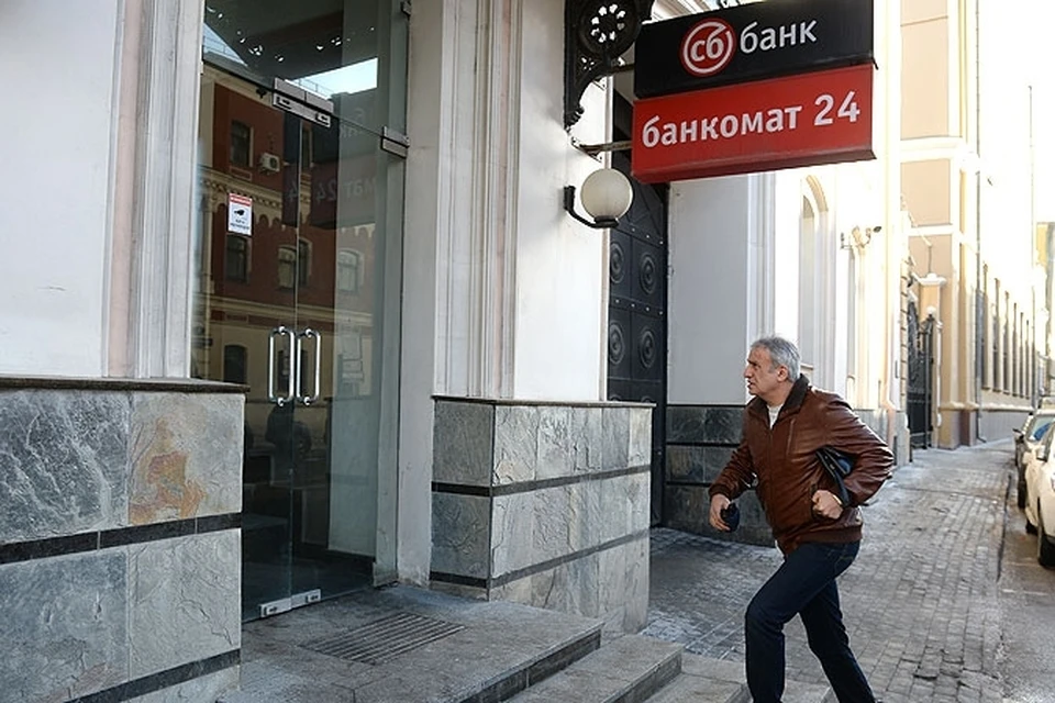 После того, как 16 февраля у Судостроительного банка отозвали лицензию, его корпоративные клиенты оказались в непростой ситуации: их счета мгновенно перестали «работать».