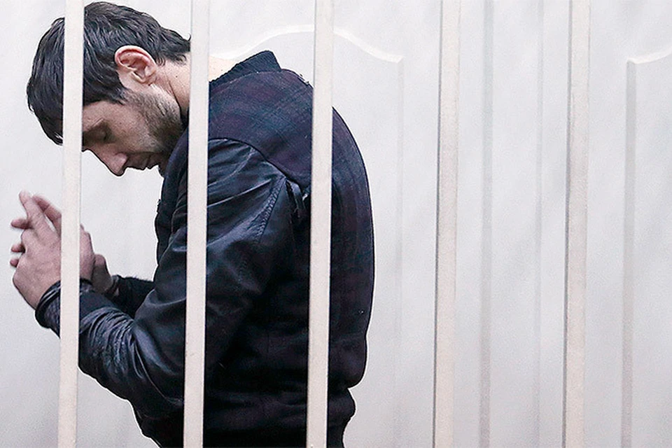 Назначение исламских фанатиков виновными в смерти Немцова – удобный вариант.