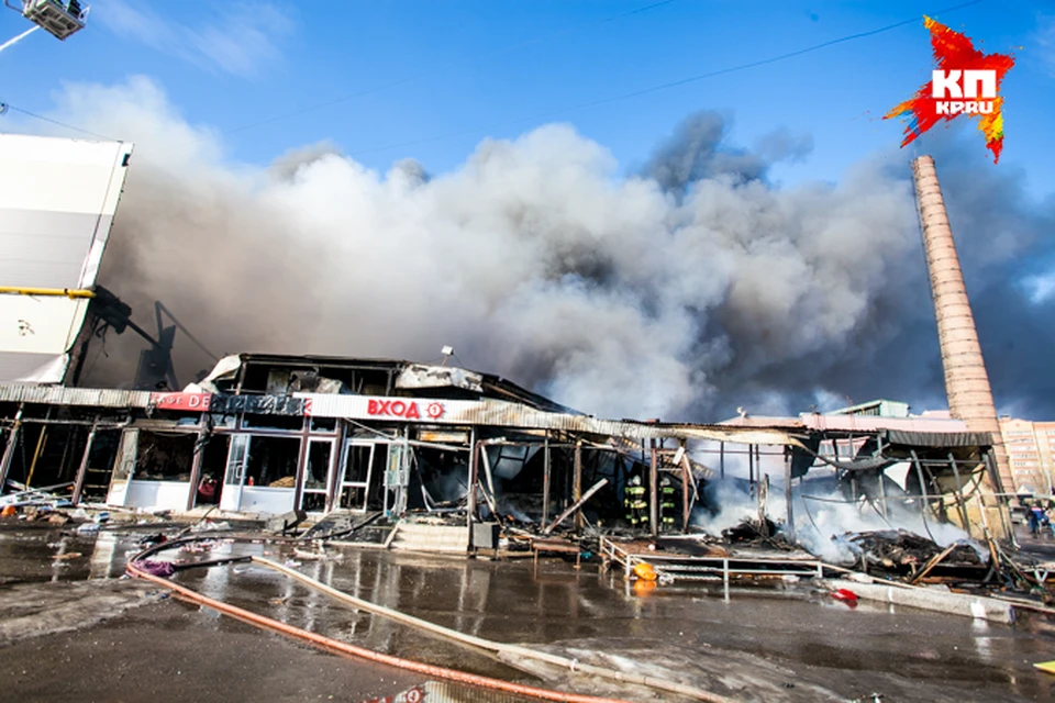 Пожар в торговом центре "Адмирал" унес жизни 17 человек.