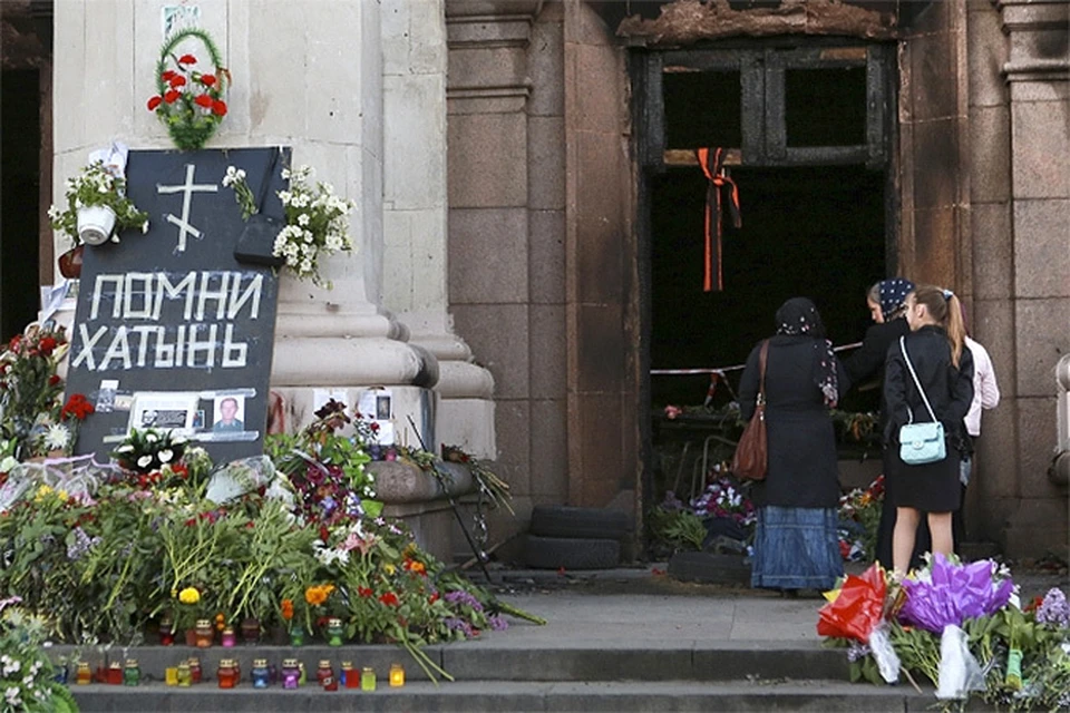 Май 2014 года, траурные мероприятия у Дома Профсоюзов в Одессе.