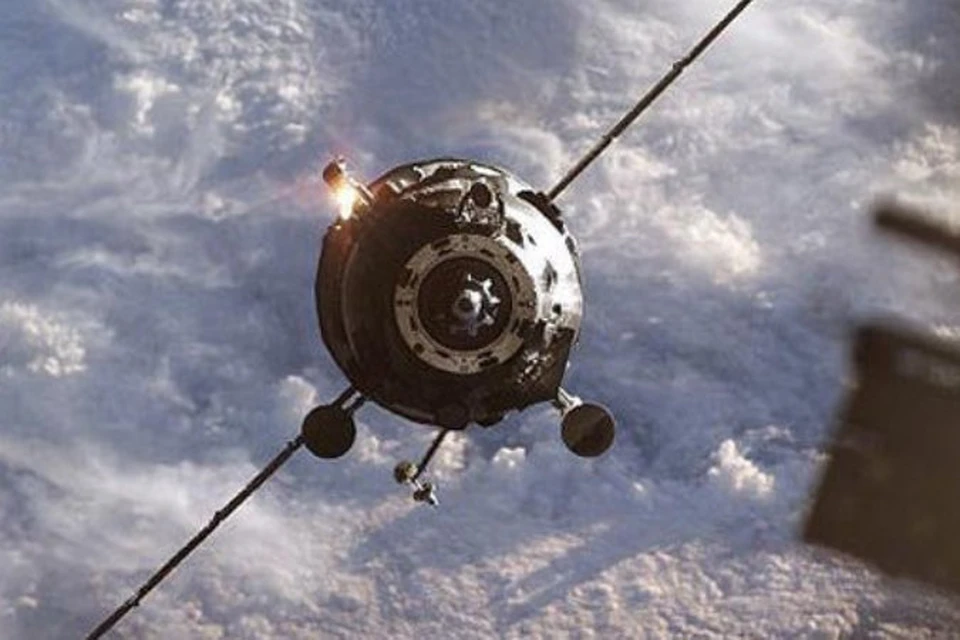 8 мая ожидается сход с орбиты аварийного космического аппарата "Прогресс"