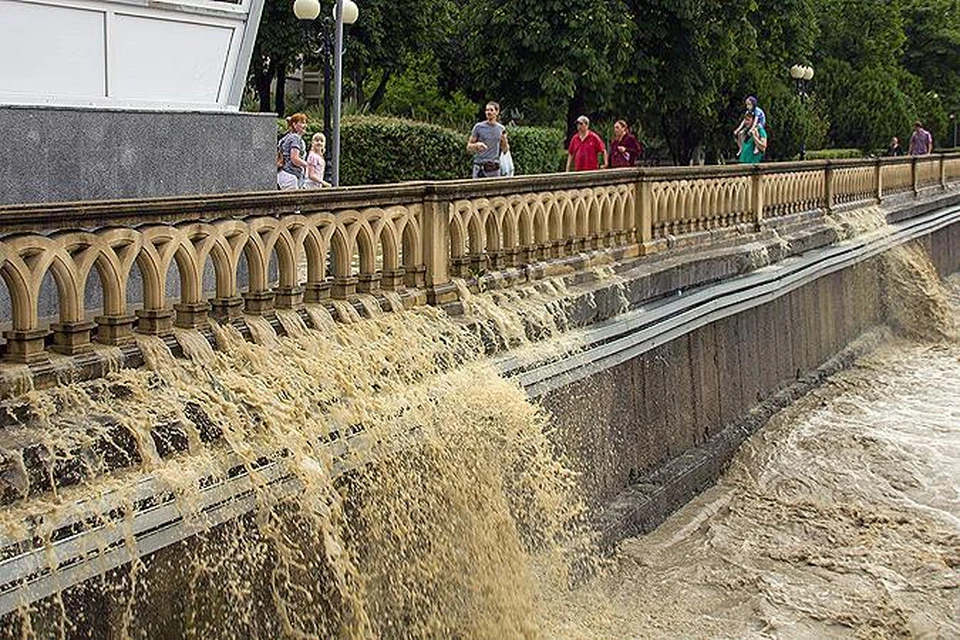 Строй плотину пока нет воды