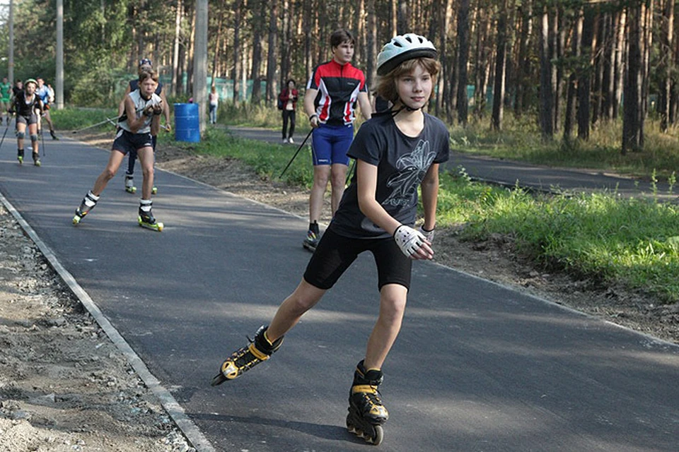 В августе 2012 года в Челябинске впервые в истории города открылась лыжероллерная трасса в ЦПКиО им Гагарина. Фото: cheladmin.ru