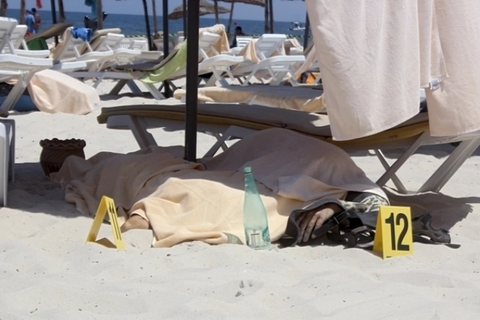​Во время теракта на пляже тунисского курорта Эль-Кантауи близ города Сус 26 июня ​могла погибнуть женщина из России 54-летняя Татьяна Хоменко