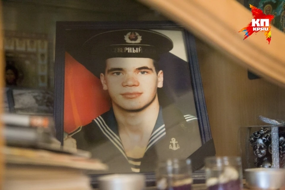 Иван Нефедков служил на подводной лодке «Курск» командиром отделения торпедистов. Во время взрыва он погиб одним из первых.