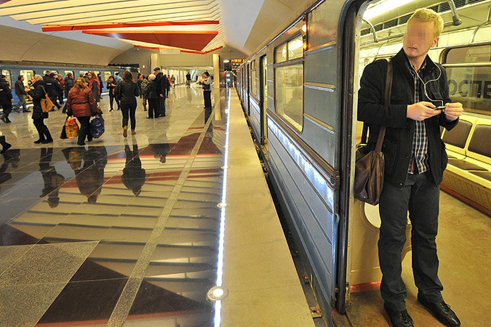 Фото люди в метро москвы фото
