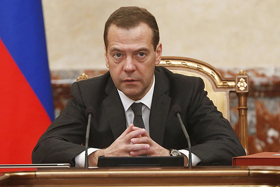 Дмитрий Медведев на заседании правительства