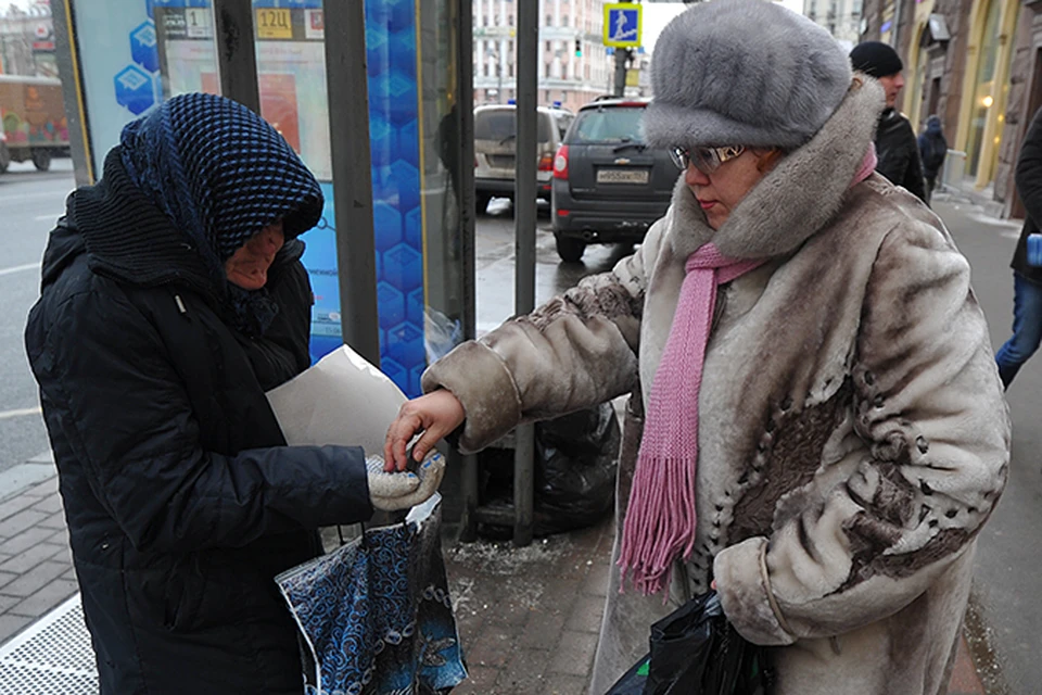 Для начала – перестаньте говорить о неминуемом, необходимом, неизбежном и неумолимом повышении пенсионного возраста. Эти речи нельзя вести в кризисные времена