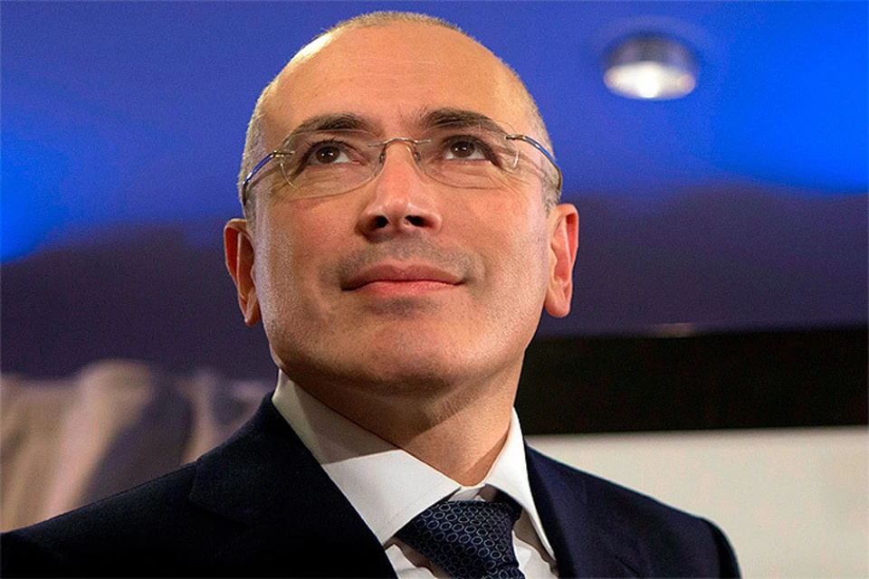 После получения бумаг из Москвы, в штаб-квартире Интерпола рассмотрят необходимость объявления Михаила Ходорковского в международный розыск.