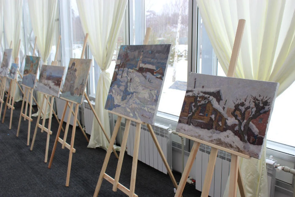 Более 100 полотен с видами зимнего Кирова написали участники пленэра. Фото: Мария ПЕТРОВА