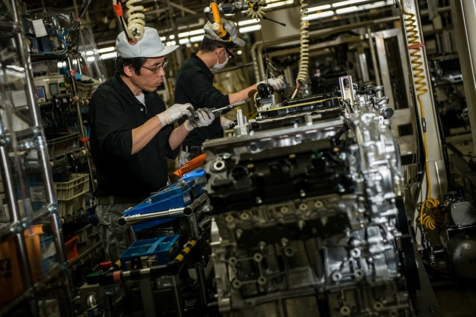 Завод в Иваки занимает площадь более чем 200 000 кв. м, на которых работает всего 600 сотрудников. Остальное роботы. Фото:  Infiniti