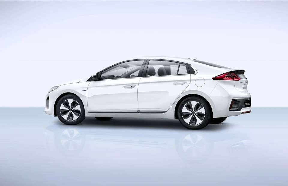 Крупнейший автопроизводитель Южной Кореи, представил IONIQ. Фото: Hyundai