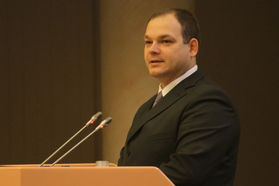 Саратовского депутата предложили исключить из партии "за слабоумие"