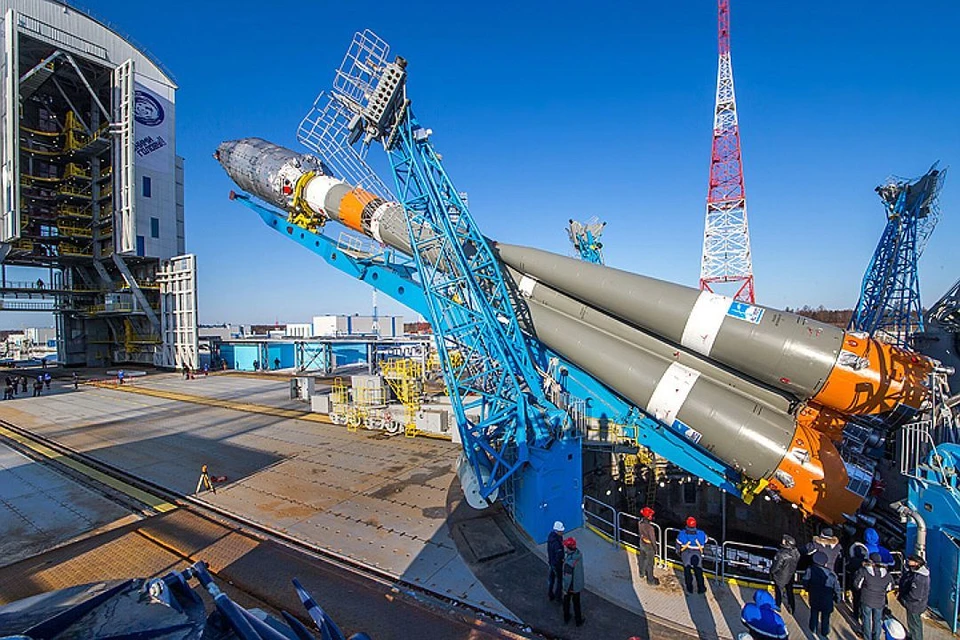 Ракета «Союз 2.1а» за несколько дней до старта. Фото: Роскосмос