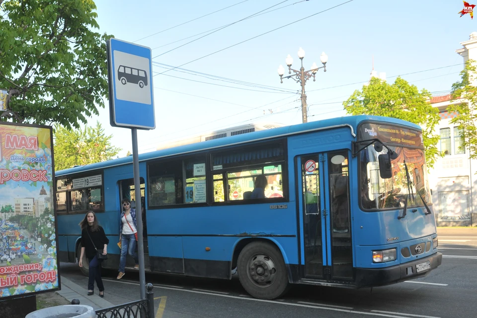Общественный транспорт хабаровска. Автобус Хабаровск 25. Автобус Хабаровск 29п. Общественный транспорт в Хабаровске их популярность. Автобусы в Хабаровске без номера.
