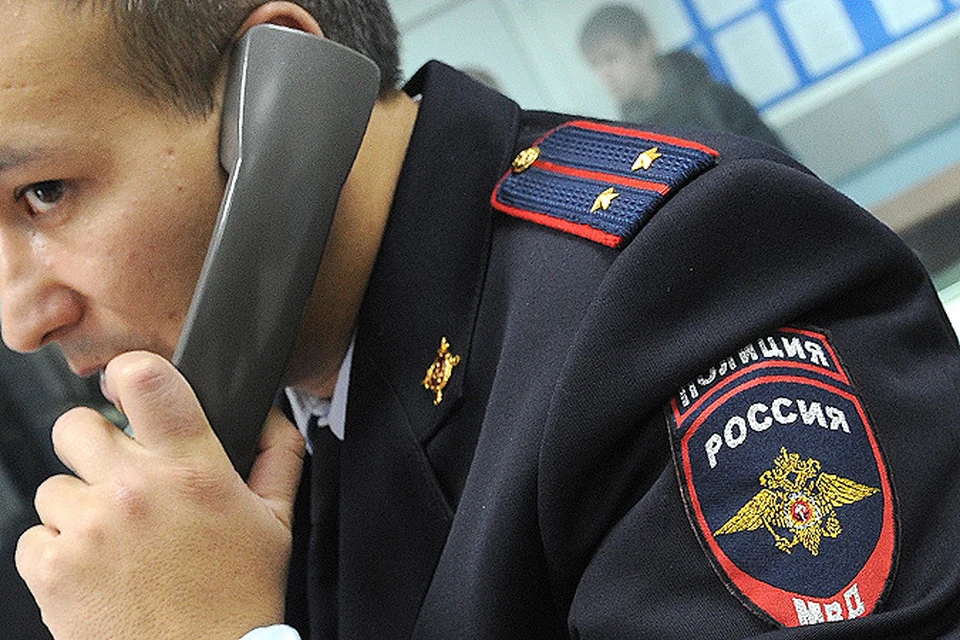 В Москве вооруженные люди отобрали у вице-президента банка сумки с деньгами