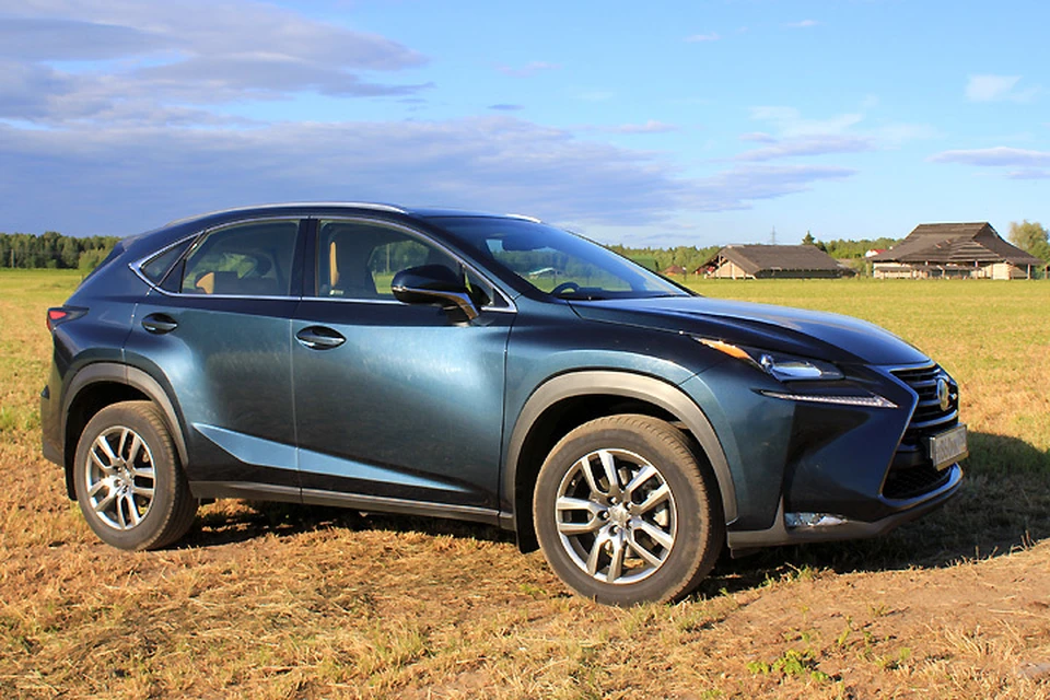 Lexus NX очень полюбился москвичам. А ведь после первого показа концепта его называли страшненьким.
