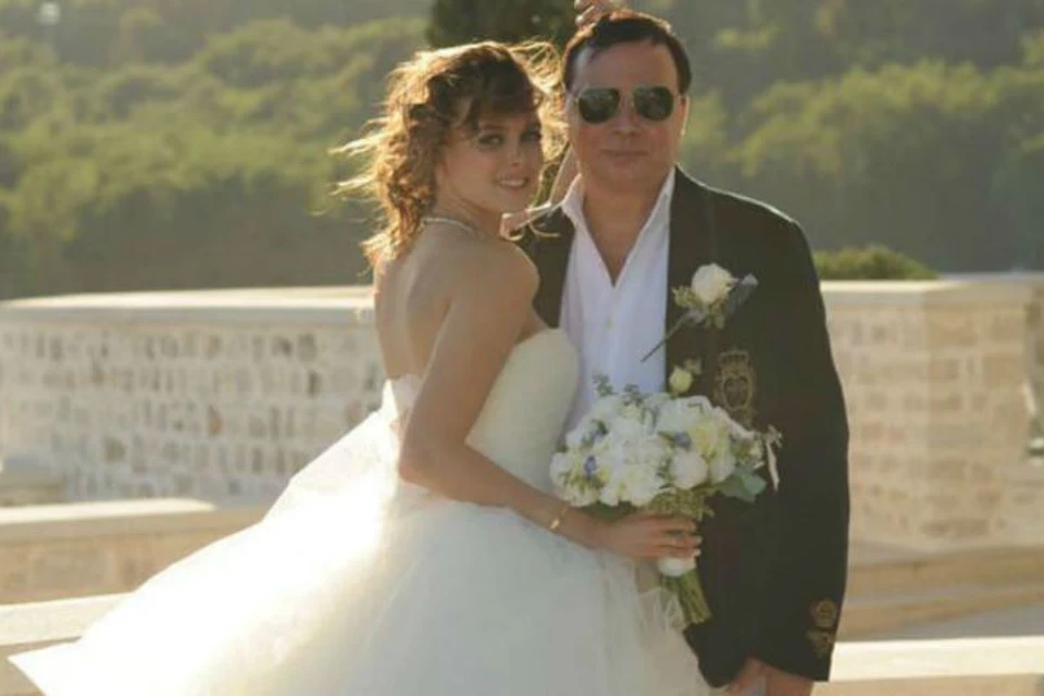 Юная жена 55-летнего топ-менеджера «Лукойла» похвасталась свадебными фото. Фото: Инстаграм Лизы АДАМЕНКО.