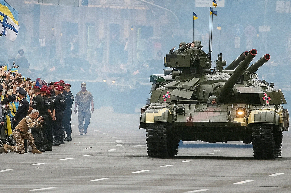 В Киеве прошёл военный парад в честь Дня независимости Украины.