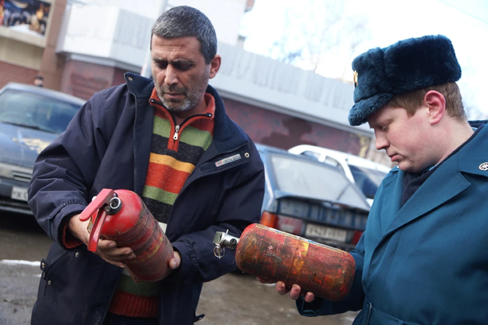 Эксперты уверяют, что качество огнетушителей, продающихся в России оставляет желать лучшего.