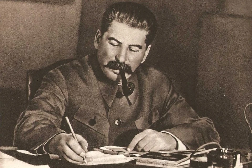 О чём Сталин переписывался с Рузвельтом и Черчиллем в годы Великой Отечественной войны?