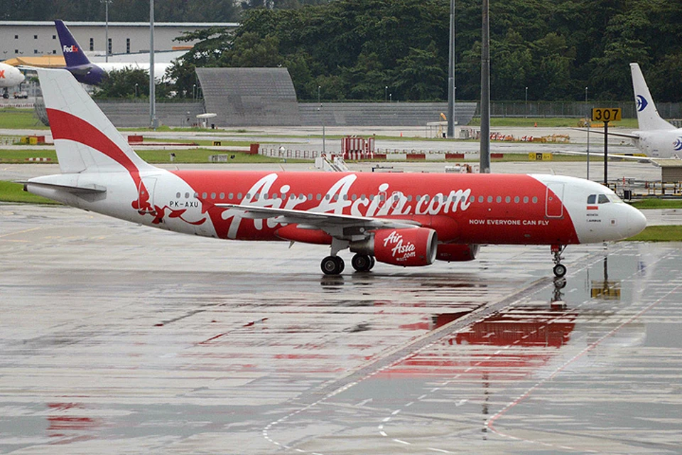 Самолет Airbus авиакомпании AirAsia.