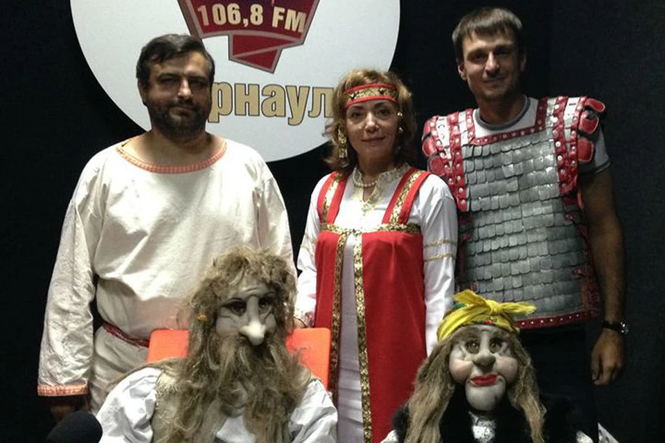 В гостях на радио "Кп" - Барнаул" сотрудники музея былинной истории