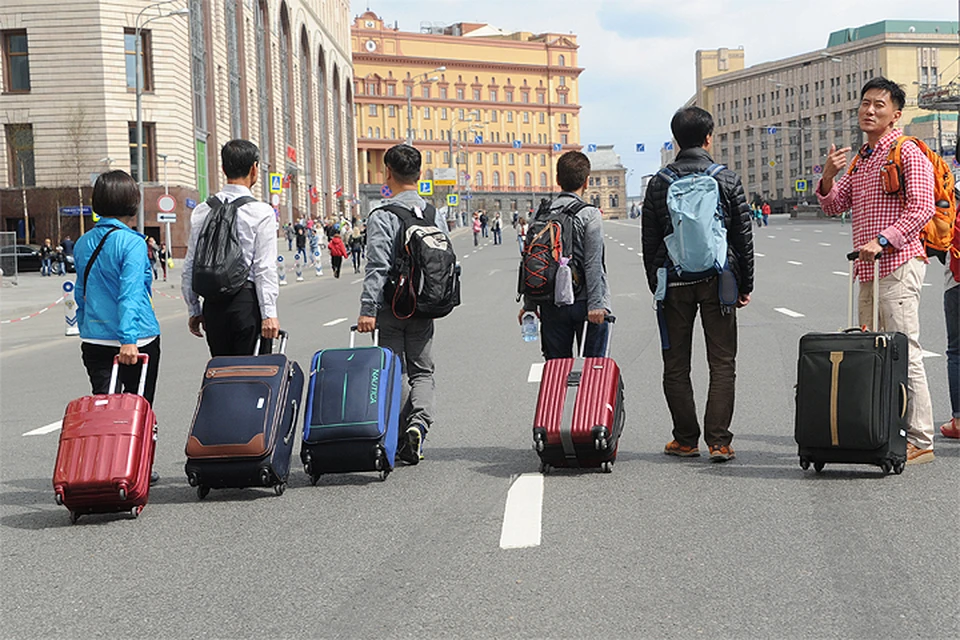 Китайские туристы в Москве.