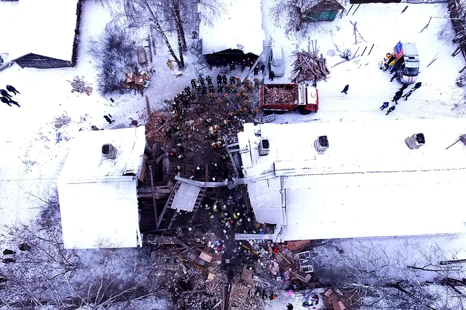 Взорвавшийся дом в Иваново унес жизни целой семьи. Фото предоставлено пресс-службой ГУ МЧС России по Ивановской области.