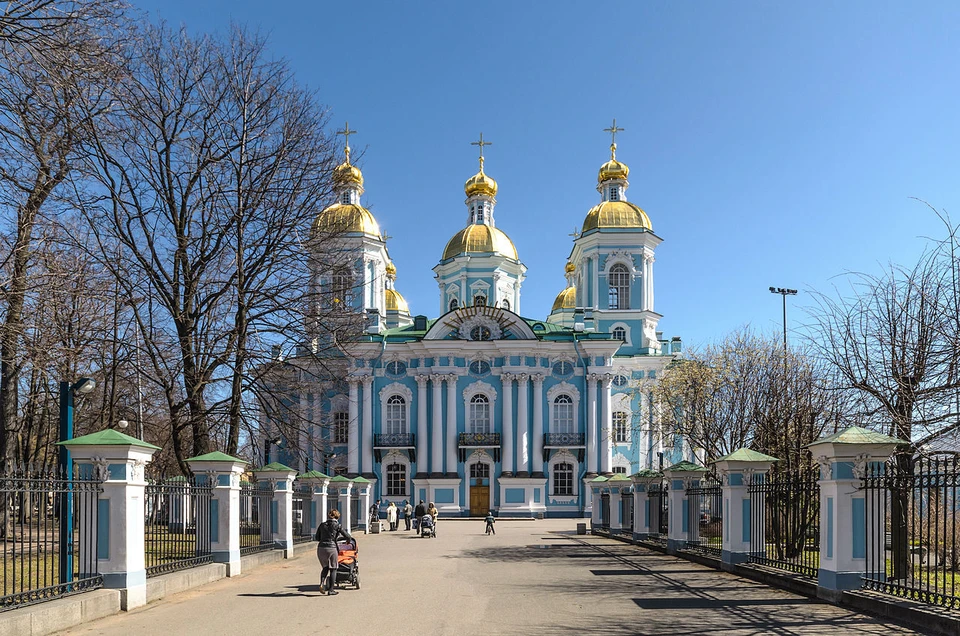 Один из списков "Троеручицы" хранится в Никольском морском соборе в Санкт-Петербурге
