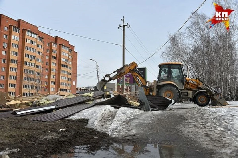 С незаконными постройками в Хабаровске борются еженедельно