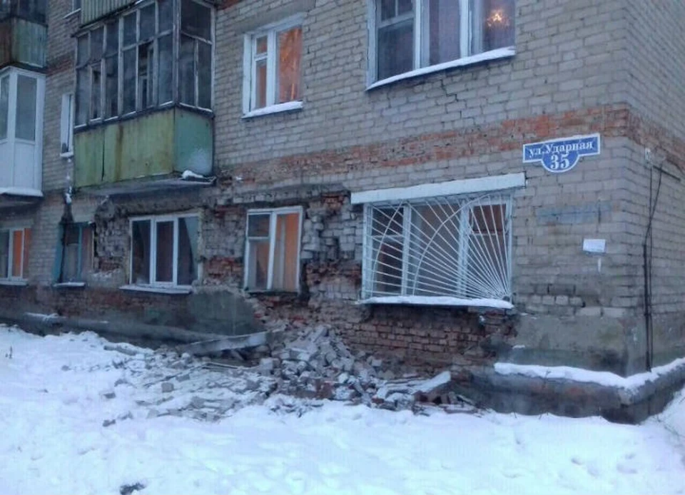 В данный момент решается вопрос с восстановлением дома.