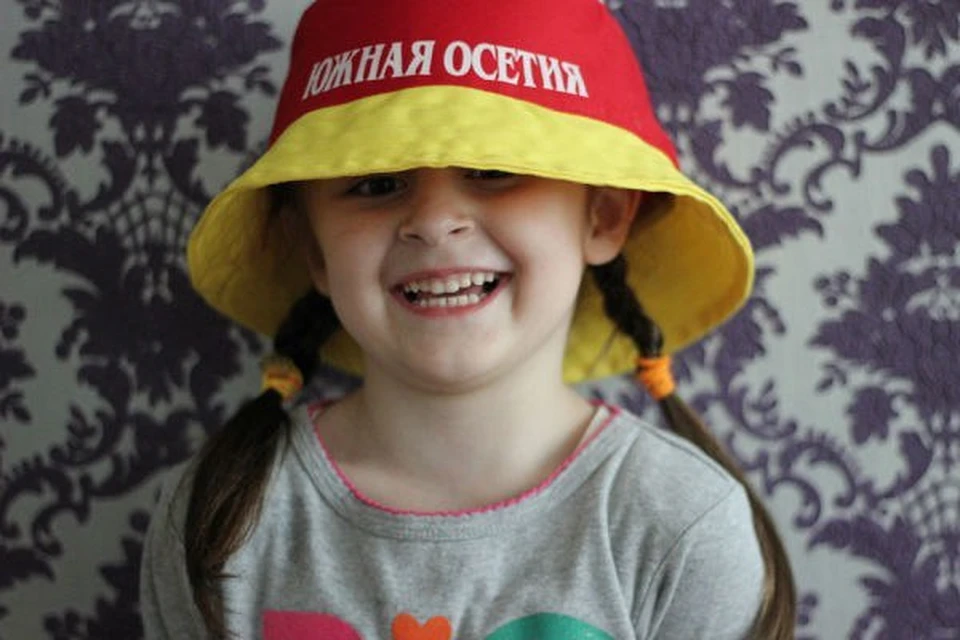 Участница конкурса «Мой ребенок 2013» (Южная Осетия) Элеонора Багаева
