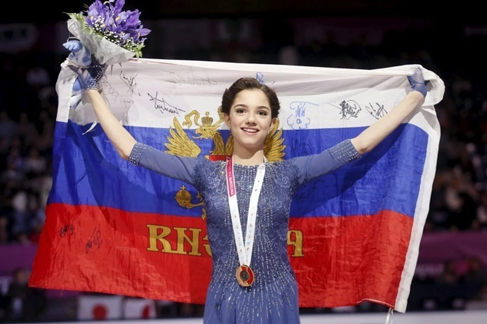 Чемпионка мира по фигурному катанию Евгения Медведева.