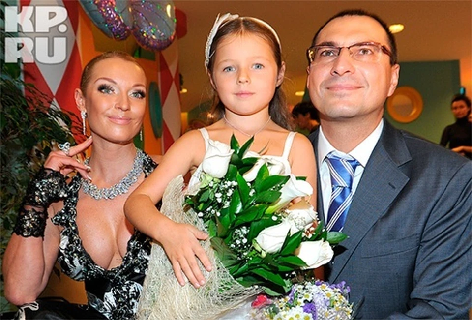 Волочкова сама пригласила бывшему мужу на праздник Ариши