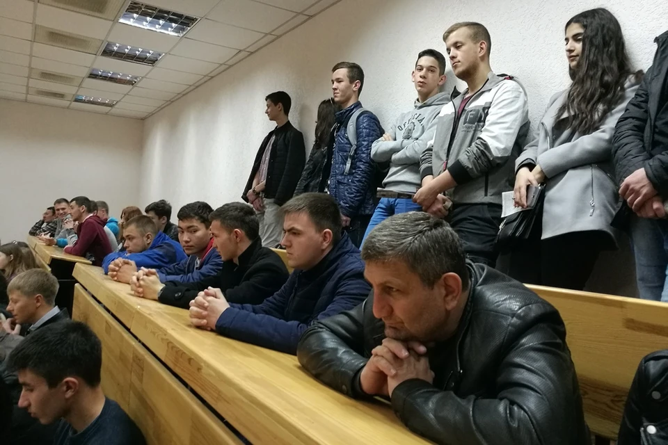 Желающие узнать об условиях обучения едва поместились в аудиторию
