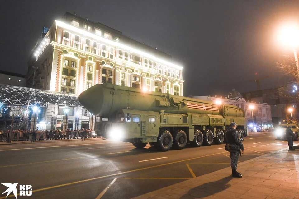 В Москве вчера прошла первая в этом году ночная репетиция Парада Победы