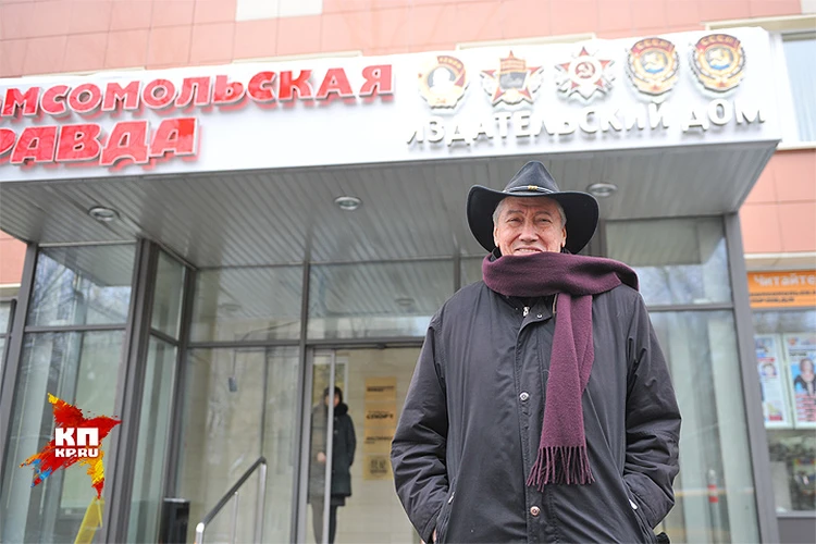 Бисер Киров в редакции "Комсомолки".