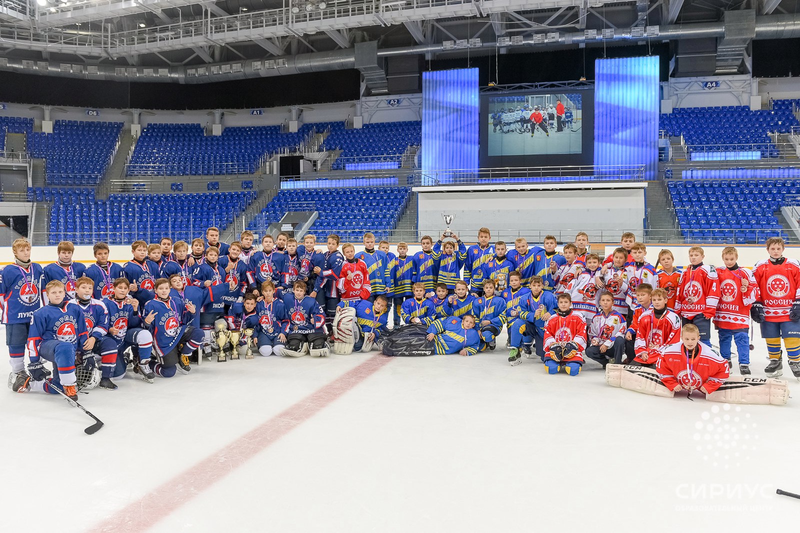Хоккейная арена "Шайба" Фото: ОЦ "Сириус"