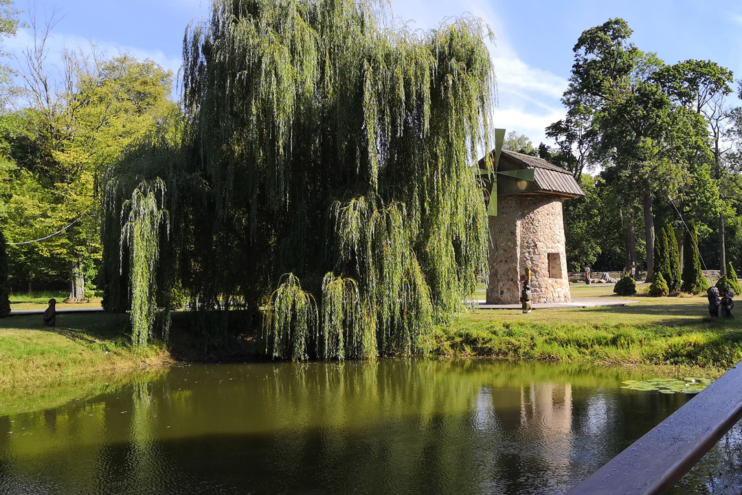 . И ландшафтным дизайном полюбоваться.