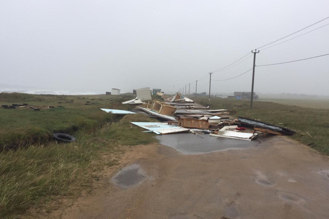 Последствия удара стихии по поселку. Фото: Андрей Бородавко