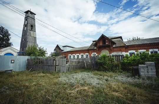 Деревянная пожарная каланча пожарной части. Фото: Алексей Авдейчев