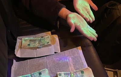 На рабочих местах подозреваемых прошли обыски. Фото: пресс-служба СК РФ