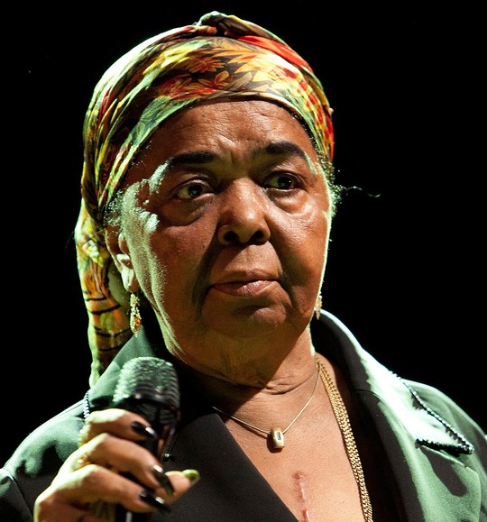 Певица Сезария Эвора.